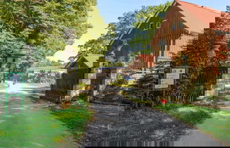 Foto 2 - Cozy Holiday Home on a Horse Farm in the Luneburg Heath