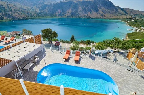 Photo 3 - Stunning Lake Kournas Retreat 2 New Private Pool