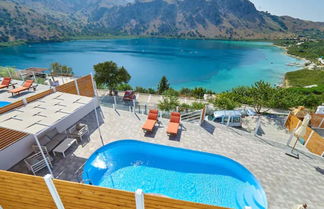 Photo 3 - Stunning Lake Kournas Retreat 2 New Private Pool