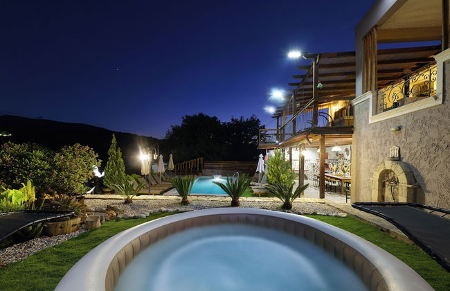 Villa Fisi 1 - Pool, Hot Tub & Mountain View - Photo 40