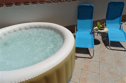 Foto 8 - Comfortable Apartment in Crikvenica Croatia with Hot Tub