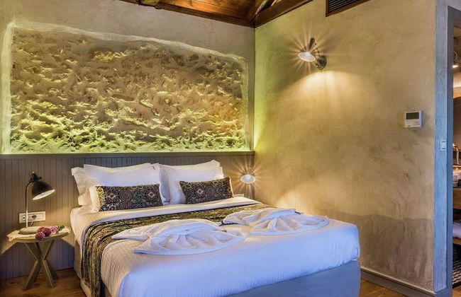 Traditional Renovated Villa Liodosifis with Heated Private Pool, Hot Tub & BBQ - Photo 4