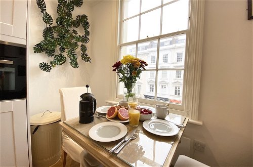 Photo 39 - Stylish Apartments in Pimlico
