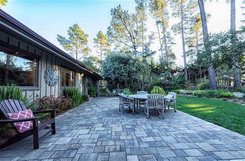 Foto 39 - Lx47: Pebble Garden Retreat Home With Modern Kitchen
