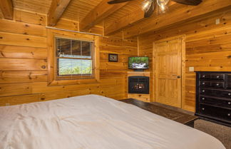 Foto 3 - Sugar Shack - One Bedroom Cabin