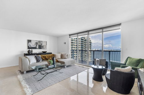 Foto 38 - Luxury Apartments W Pool & Ocean views