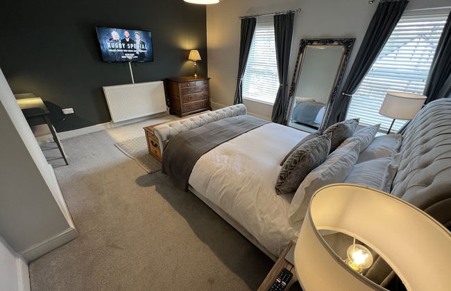 Luxurious Victorian Villa With Parking, Sleeps six - Foto 3