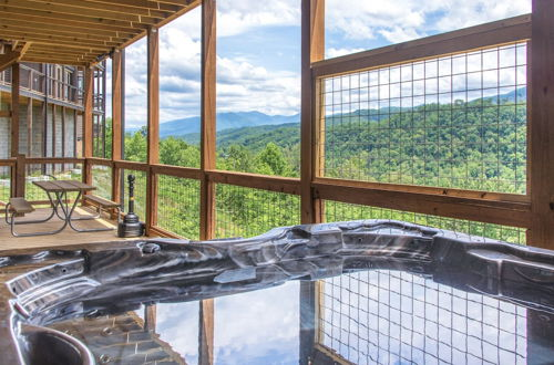 Foto 46 - Splashtastic View Lodge by Jackson Mountain Rentals