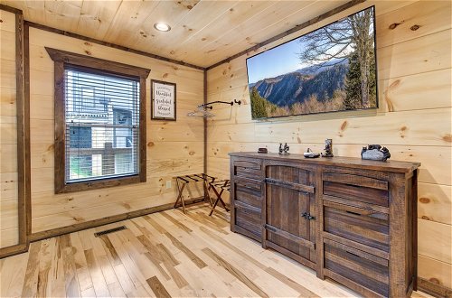 Photo 30 - Splashtastic View Lodge by Jackson Mountain Rentals