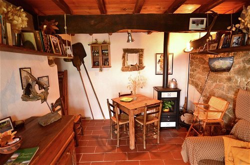 Photo 20 - Beautiful Cottage in Pescia with Hot Tub