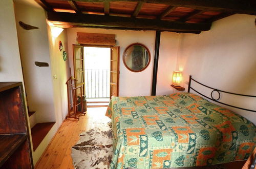 Foto 4 - Beautiful Cottage in Pescia with Hot Tub