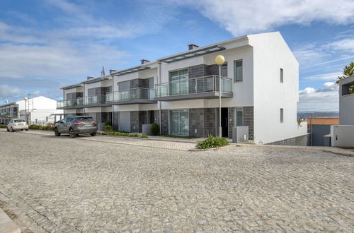 Photo 35 - Modern Holiday Home in Salir do Porto With Swimming Pool