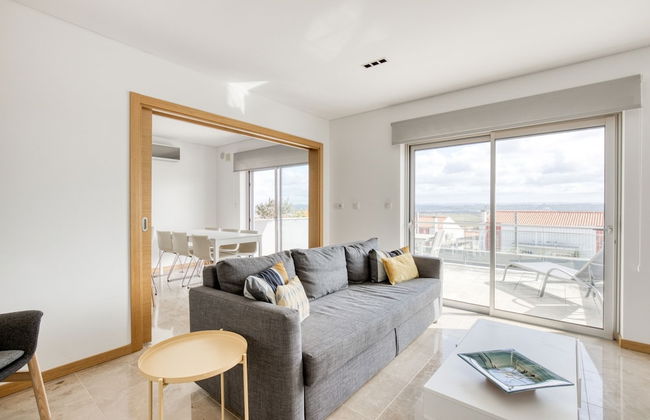 Modern Villa With Pool and Barbecue - Photo 29