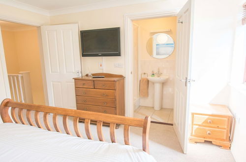 Photo 2 - Oyster Cottage Braunton Sleeps 6 Dog Friendly