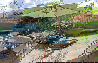 Photo 1 - Oysters Sleeps 6 Modern Villa & Dog Friendly