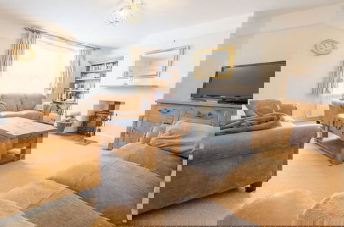 Photo 3 - Cloudbreak Braunton 4 Bedroom, Sleeps 8, Dog Friendly