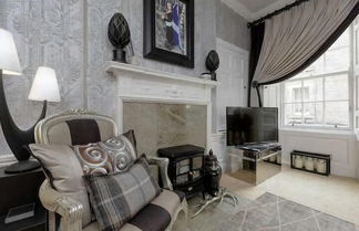 Foto 1 - JOIVY Thistle Street Luxury Apt in the Heart of the City