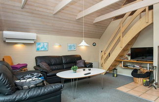 Foto 1 - 8 Person Holiday Home in Norre Nebel