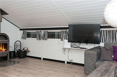 Photo 11 - Vibrant Holiday Home in Syddanmark With Barbecue