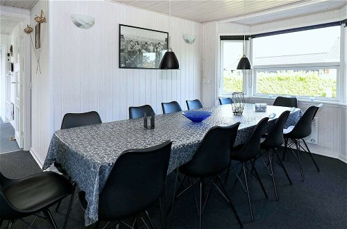 Foto 15 - Alluring Holiday Home in Hadsund near Sea