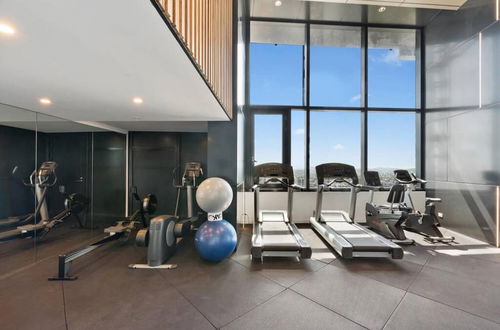 Foto 16 - 2BR Luxury Skytower -cbd -pool -gym -netflix