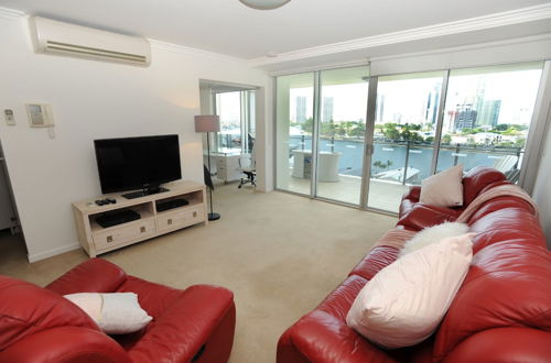Photo 16 - Surfers Paradise Suite with Pool and Spa