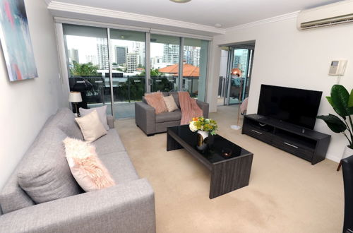 Photo 15 - Surfers Paradise Suite with Pool and Spa