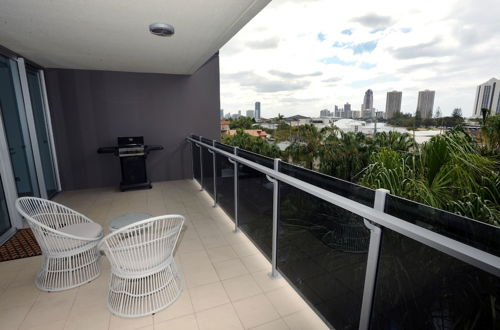 Photo 19 - Surfers Paradise Suite with Pool and Spa