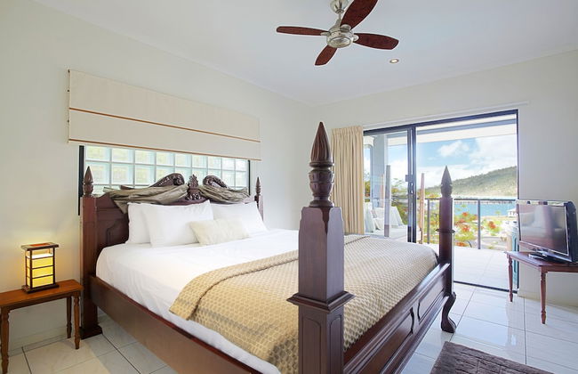 at Waterfront Whitsunday Retreat - Foto 3
