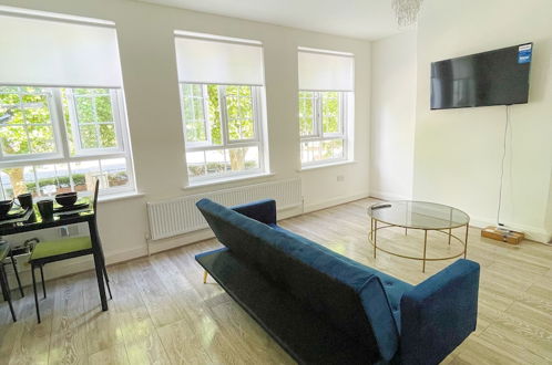 Photo 1 - Immaculate 1-bed Apartment in Orpington