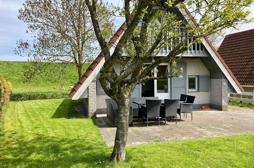 Photo 1 - 6 Pers Sunny House With Equipped Terrace Behind a Dike at Lauwersmeer