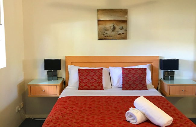 Montego Sands Resort - Photo 2