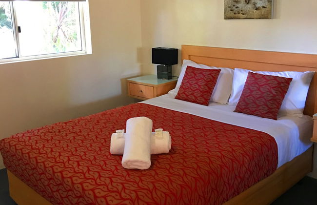 Montego Sands Resort - Photo 3