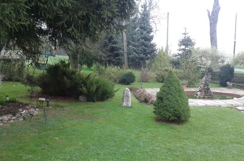 Photo 10 - Spacious Holiday Home in Stara Kamienica With Pond