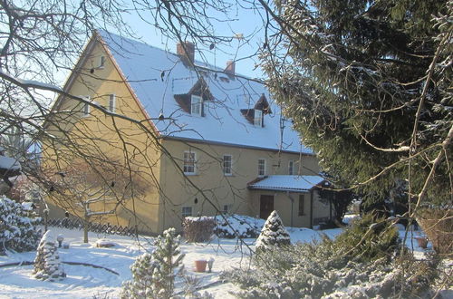 Photo 10 - Spacious Holiday Home in Stara Kamienica With Pond