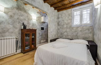 Photo 3 - Colonna Suite - Spanish Steps Suite & Spa