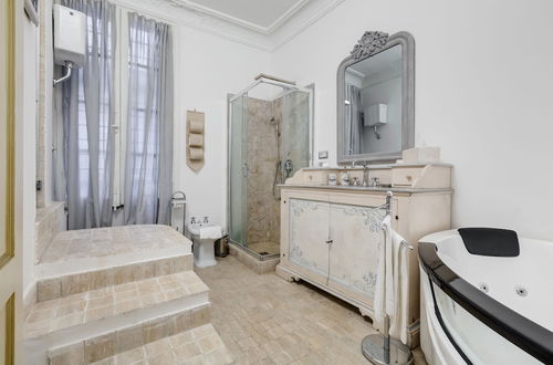 Photo 12 - Colonna Suite - Spanish Steps Suite & Spa