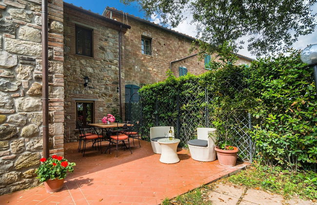 Holiday Home in Town Center with Pool, Garden, Hot Tub - Foto 72