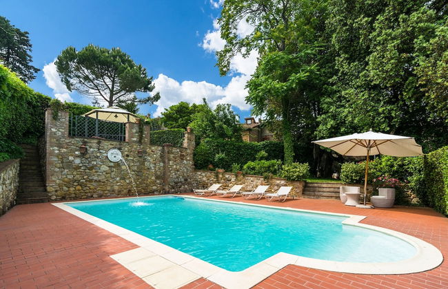 Holiday Home in Town Center with Pool, Garden, Hot Tub - Foto 42