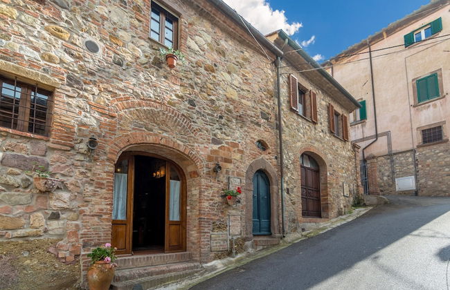 Holiday Home in Town Center with Pool, Garden, Hot Tub - Foto 74