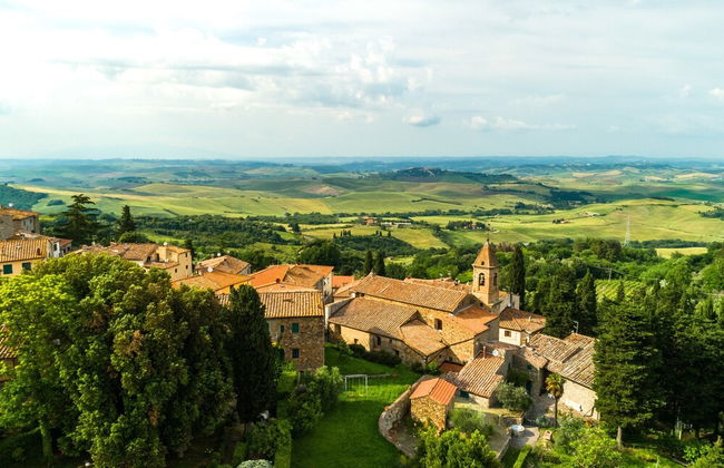 Holiday Home in Town Center with Pool, Garden, Hot Tub - Foto 73
