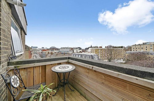 Photo 8 - Livestay- Trendy 1bed With Balcony in Westminster