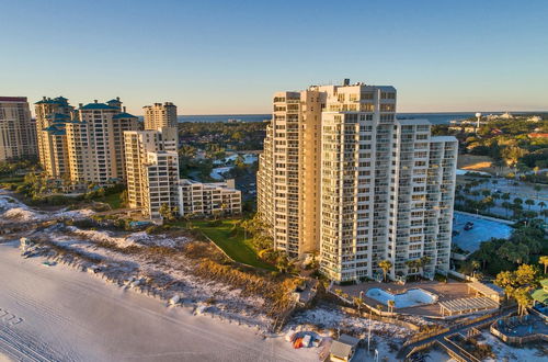 Foto 69 - Beachside Towers at Sandestin by Panhandle Getaways