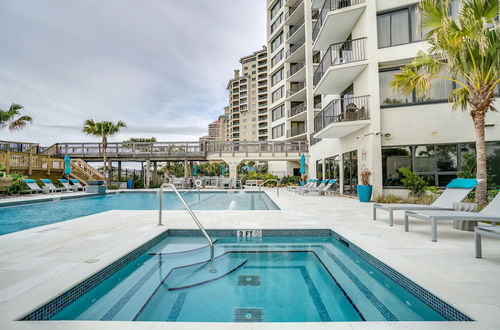 Photo 52 - Beachside Towers at Sandestin by Panhandle Getaways