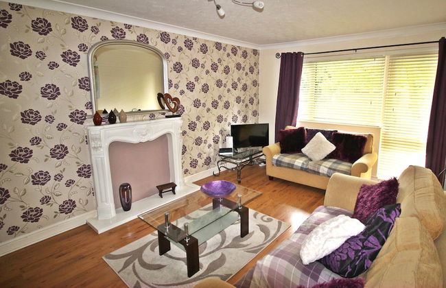 Balcony Apartment - Spacious 2 Large Beds - Foto 9