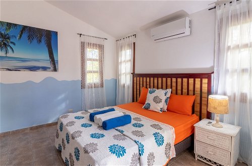 Foto 3 - Cozy 3-Bedroom Apartment with Pool Access near Bavaro Beach
