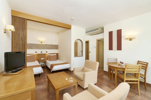 Photo 11 - Oceanus Aparthotel