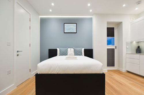 Photo 13 - New Cavendish Street Serviced Apartments by Concept Apartments