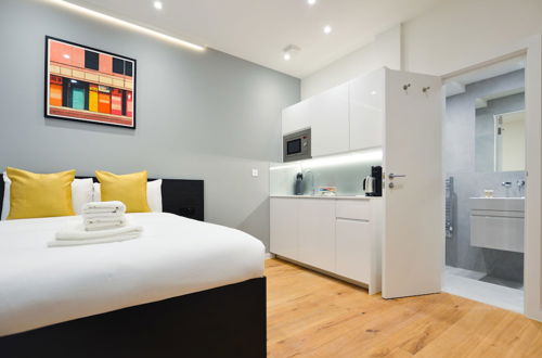 Photo 15 - New Cavendish Street Serviced Apartments by Concept Apartments