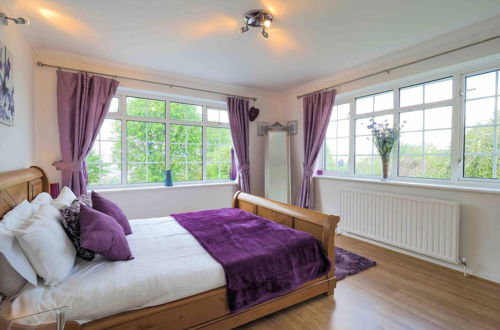 Photo 12 - Inviting 7-bed House With sea Views in Hythe